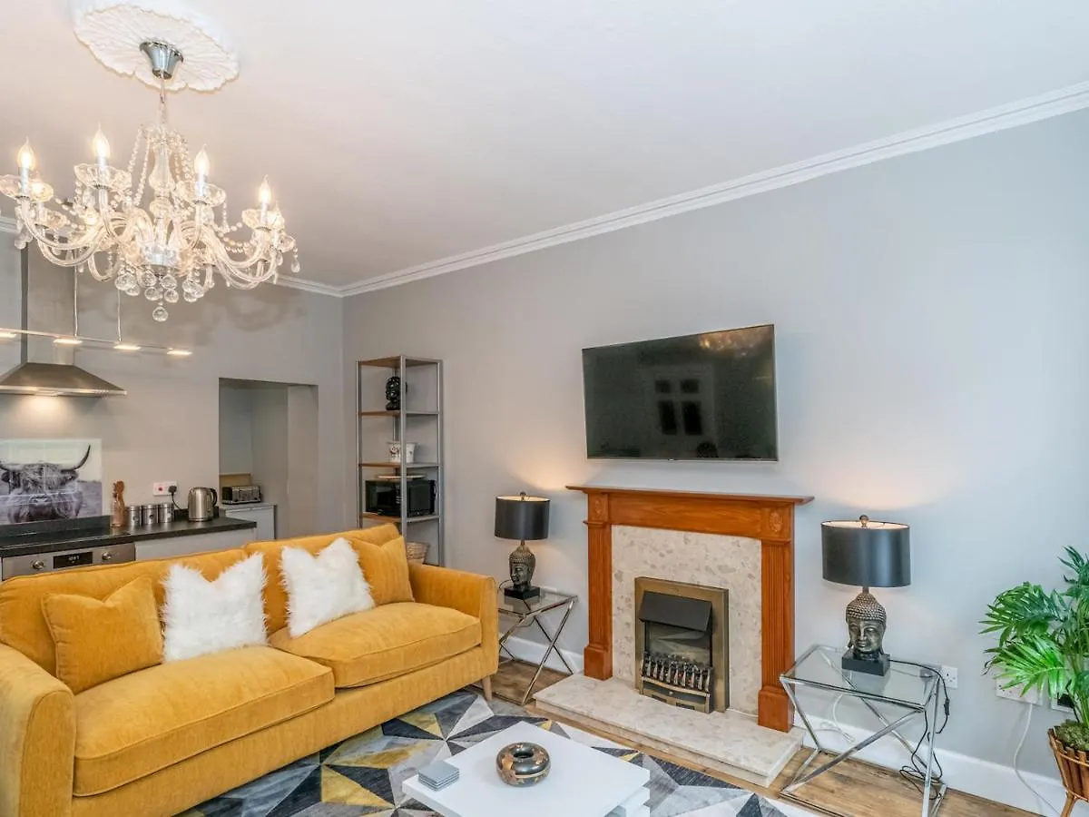 Pass The Keys Superb 3Beds House In Chic Area Of The City Centre Edinburgh Holiday home